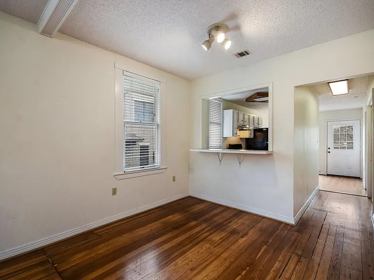 609 Harthan St #A — Photo 6