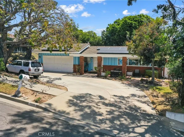 17 Bradford Ave, Camarillo, CA 93010