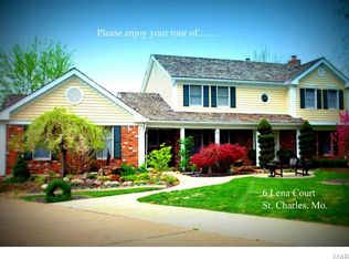 6 Lena Ct, Saint Charles, MO