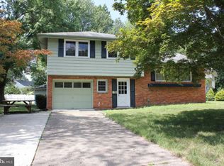 801 Kingston Dr, Cherry Hill, NJ 08034