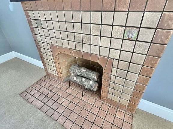 5th image of 211 10th Ave