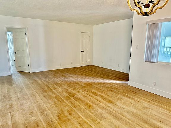 5th image of 12121 La Maida St APT 15