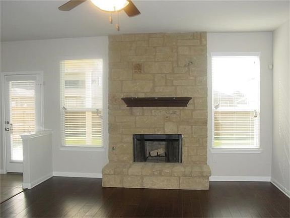 3rd image of 108 Moulins Ln