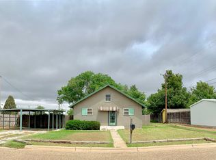 708 4th St, Abernathy, TX 79311