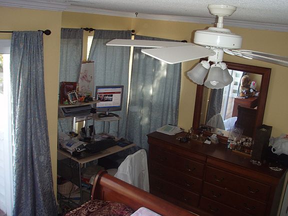 Master seating/PC area