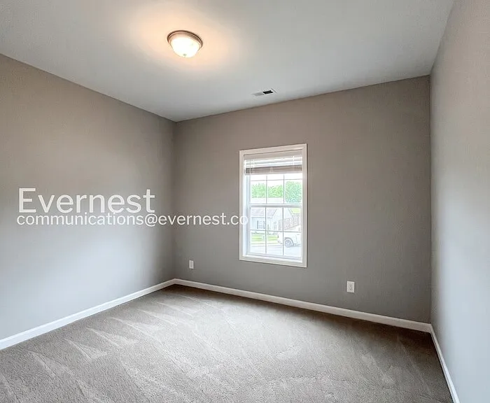 1036 Echo Ridge Rd — Photo 13