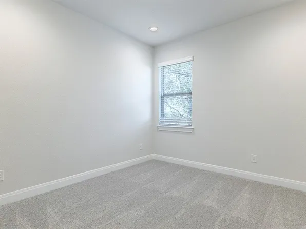 404 Prickly Poppy Loop, Kyle, TX 78640