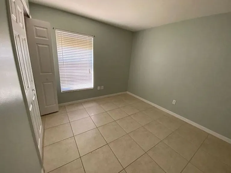 322 Riunite Cir — Photo 10
