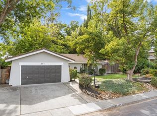 366 Evergreen Dr, Vacaville, CA 95688