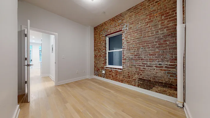 Rented by Bond New York | media 26