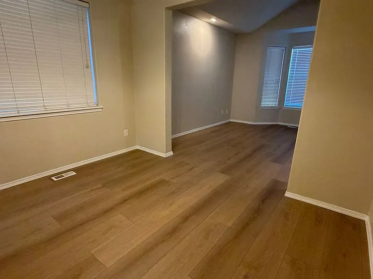 413 Roger Smith Dr — Photo 11