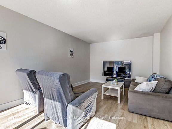 5th image of 590 Millbank Dr #12