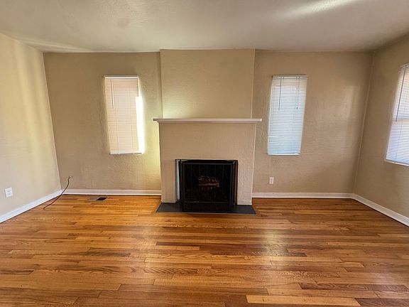 5th image of 1142 Vassar Dr NE