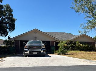 1140 W Swan St, Stephenville, TX 76401