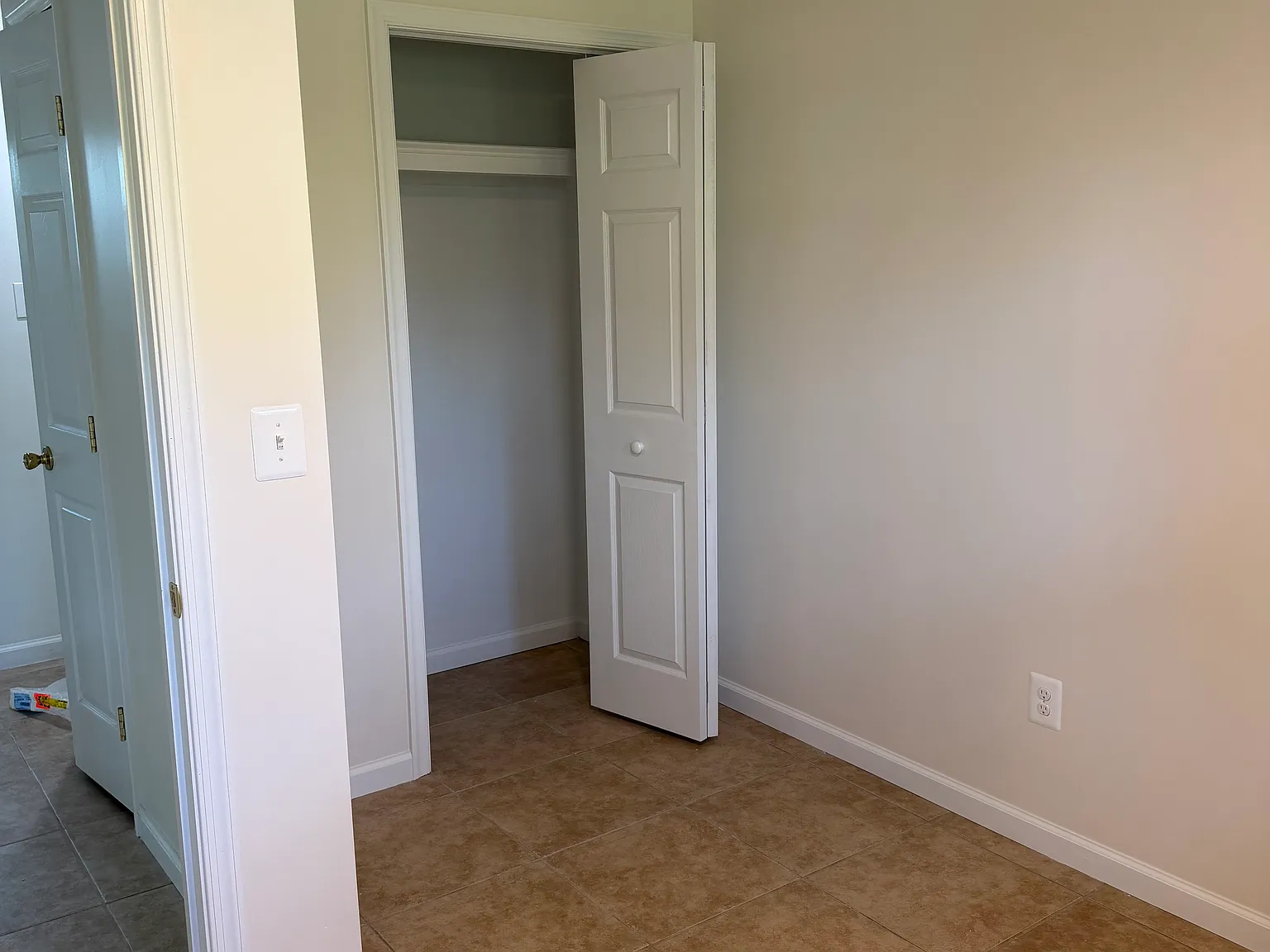 3 bed, 1092 sqft, $1,200 — Photo 3