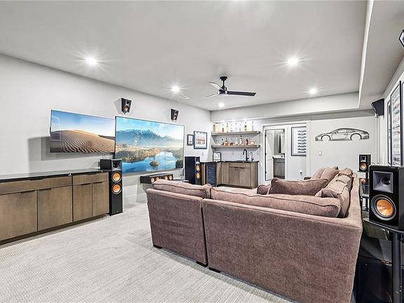 5th image of 1025 Reed Farm Ln