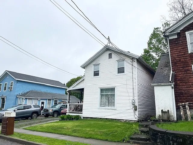 116 Chestnut St photo 1