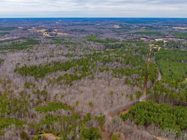 3 Piney Green Rd, Crewe, VA 23930