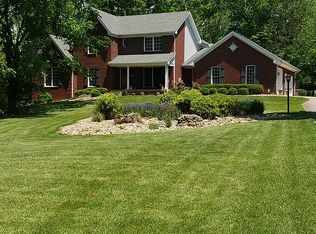 7401 Royal Oak Dr, Crestwood, KY 40014