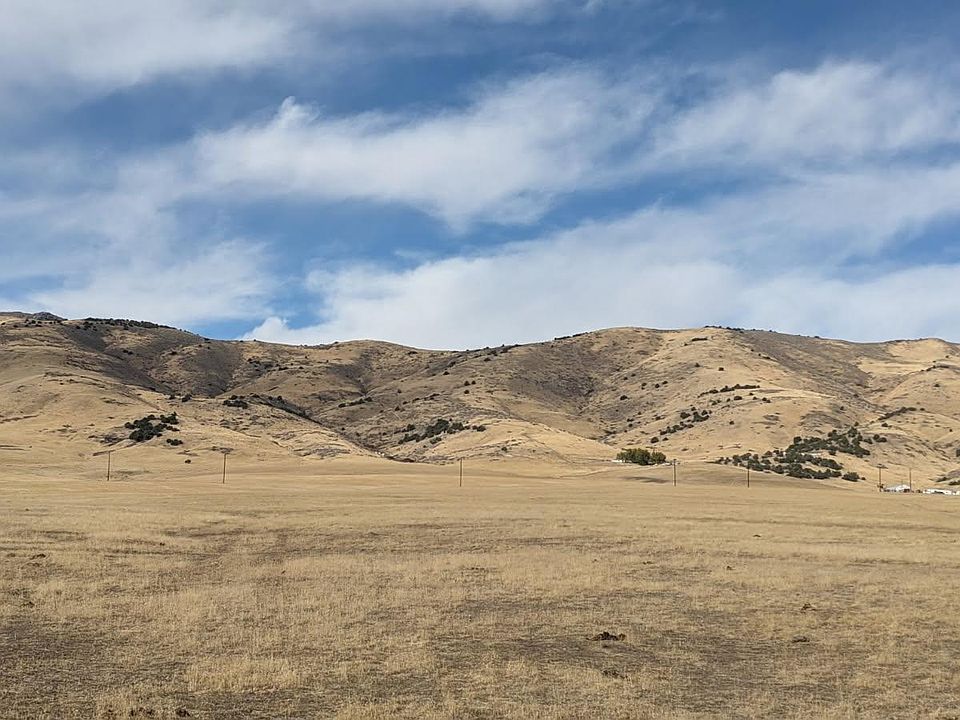 2nd image of 916106 Valley View Dr