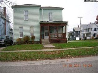 284 Harbor St, Conneaut, OH 44030