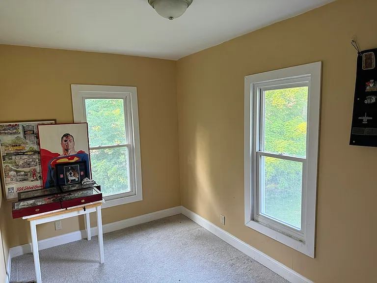 409 E Porter St — Photo 16