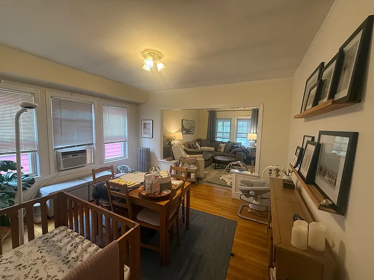 22 Raymond St #0 — Photo 4