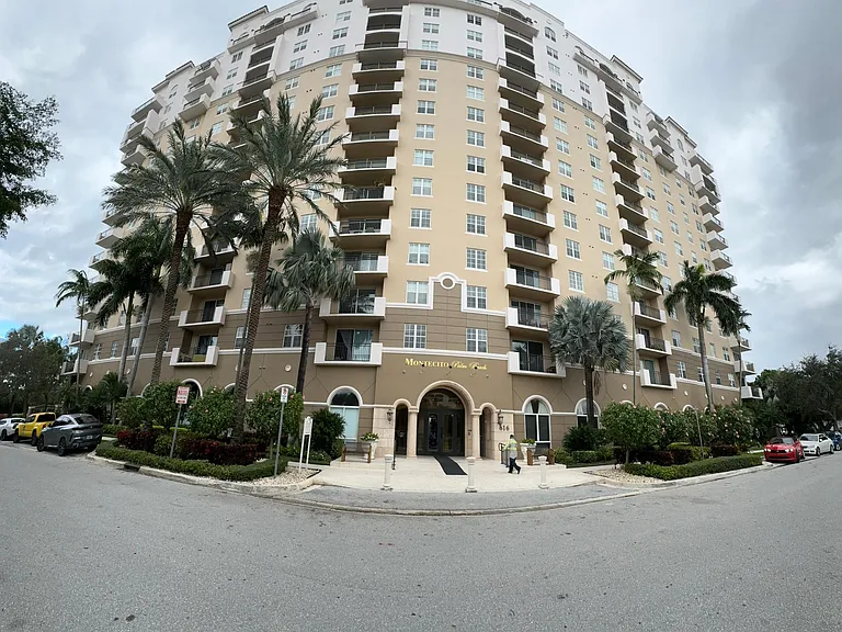 616 Clearwater Park Rd #1002 — Photo 1