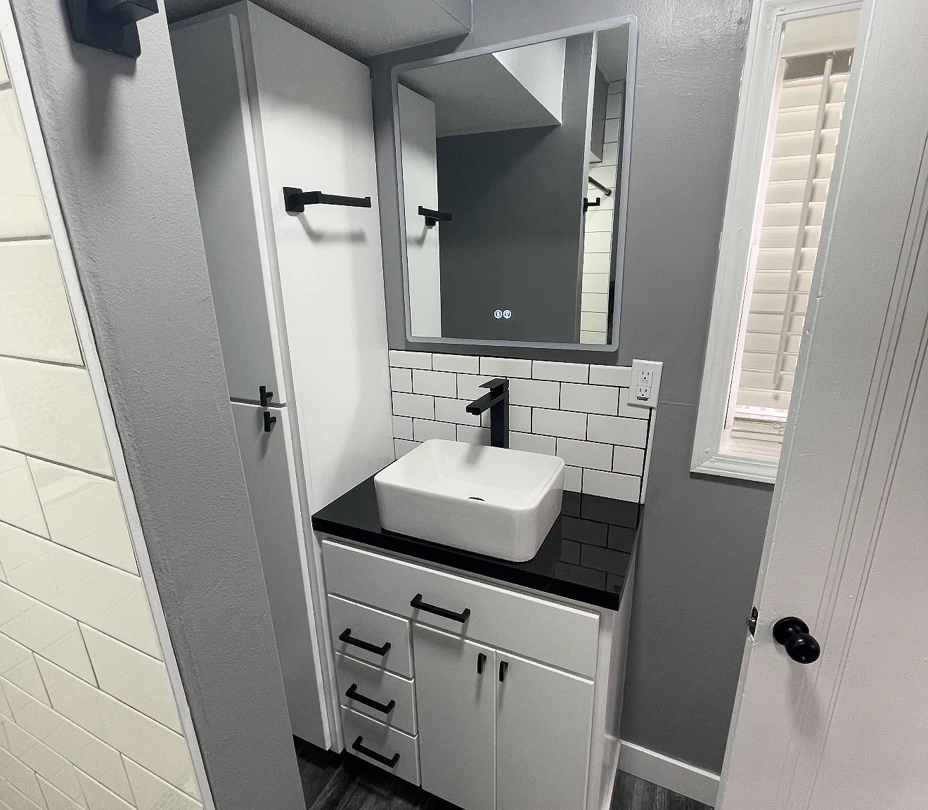 2 bed, 972 sqft, $1,350 — Photo 2