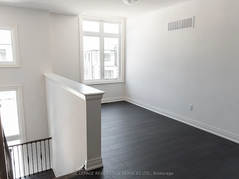 406 Humphrey St — Photo 18