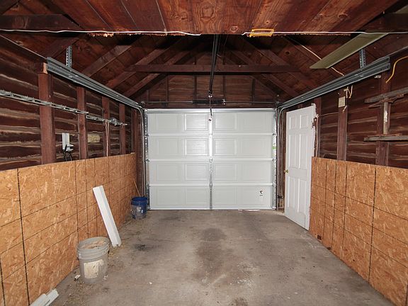 2nd image of 302 17th Ave