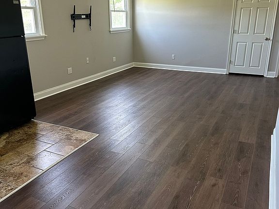 2nd image of 509 Kedron Ave APT B