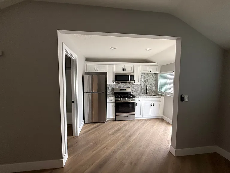 1032 California St — Photo 40
