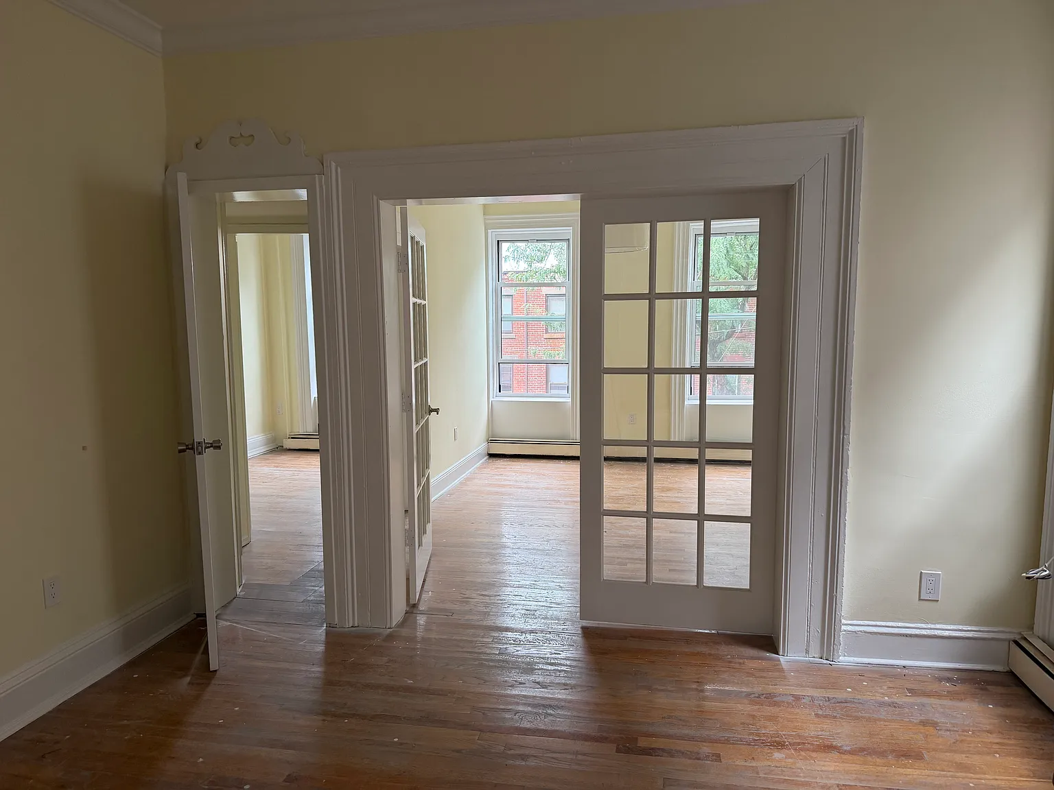 2 bed, 800 sqft, $3,400 — Photo 2