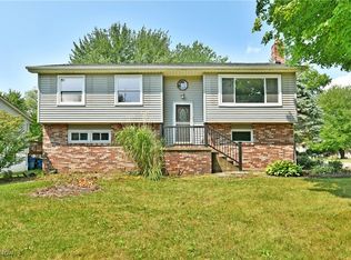 1783 Dumont Dr, Mineral Ridge, OH
