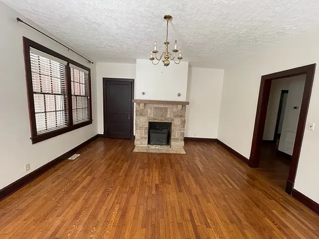 1004 W 7th St #B — Photo 17