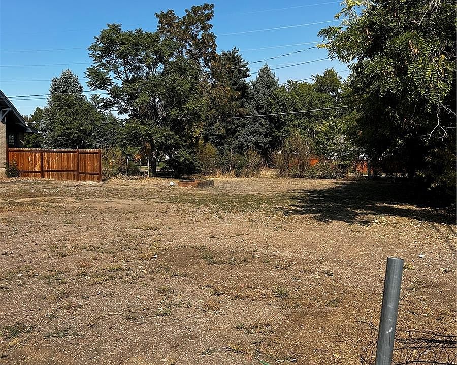 2nd image of 7520 E 17th Avenue