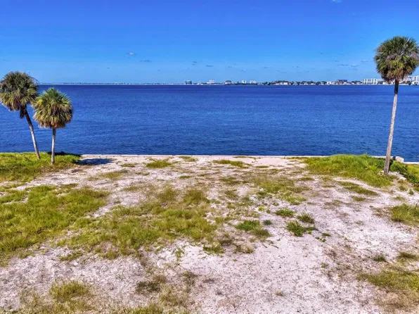 5033 W SAN MIGUEL STREET, TAMPA, FL 33629