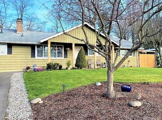 2202 SW 328th St, Federal Way, WA 98023