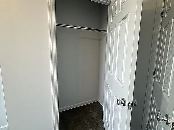 4th image of 20-77 Steinway St #333
