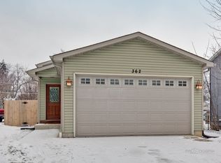 362 E Shorewood Dr, Round Lake Beach, IL 60073