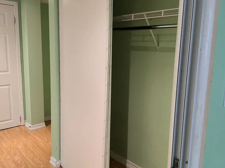 1206 Prestonwood Cres #BASEMENT — Photo 3