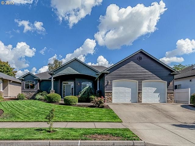 1st image of 1127 SE 116th Ct