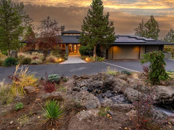 885 NW Chelsea Loop, Bend, OR 97703