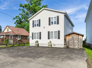 8986 Beach Rd, Brewerton, NY 13029