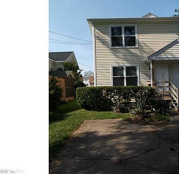 1st image of 4806 Lake Dr
