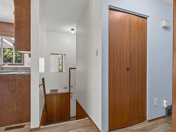 2nd image of 116 S Centre St