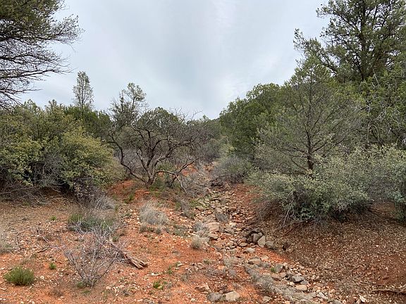 2nd image of 13 Wild Horse Mesa Dr
