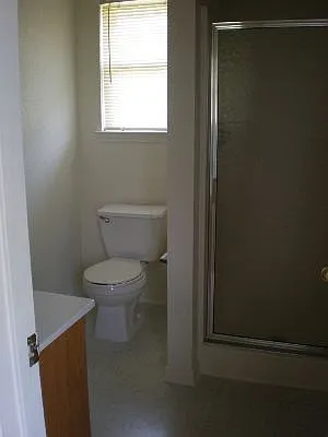 2204 Wildewood Dr — Photo 12