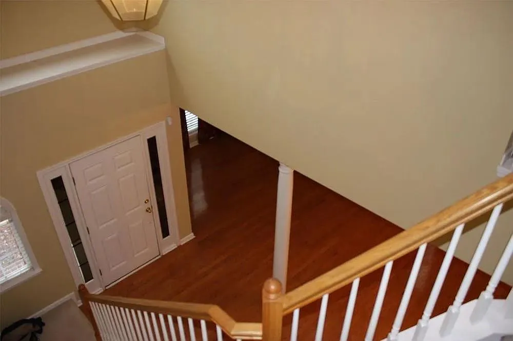 4 bed, 2.5 bath, 2514 sqft, $3,200 — Photo 3